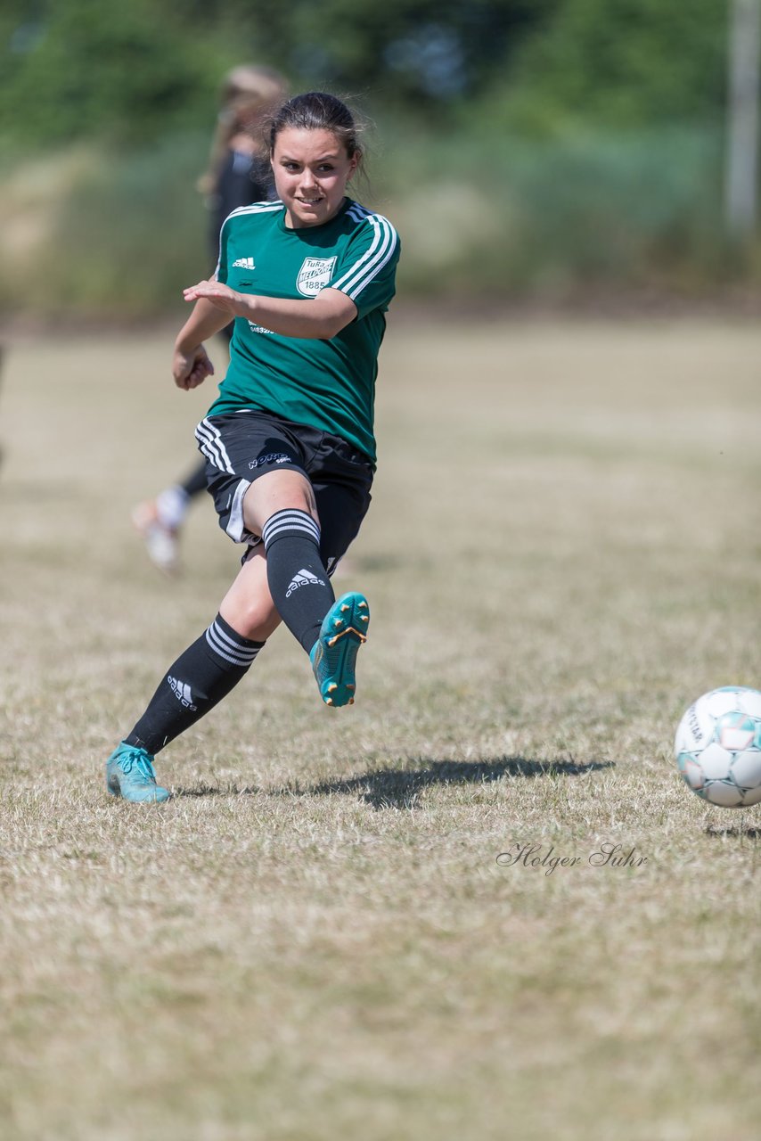 Bild 195 - wBJ TuRa Meldorf/Buesum - JFV Luebeck : Ergebnis: 1:0